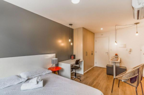 Studio moderno, novo, completo próximo Av Paulista